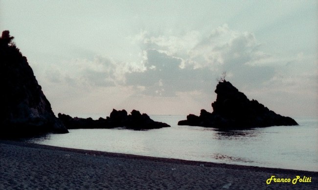 Al contorno.... il mare - Foto dell'autore